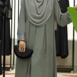 𝐊𝐎𝐓𝐈 𝐀𝐛𝐚𝐲𝐚 কুর্তি+প্লাজু - Olive Grey